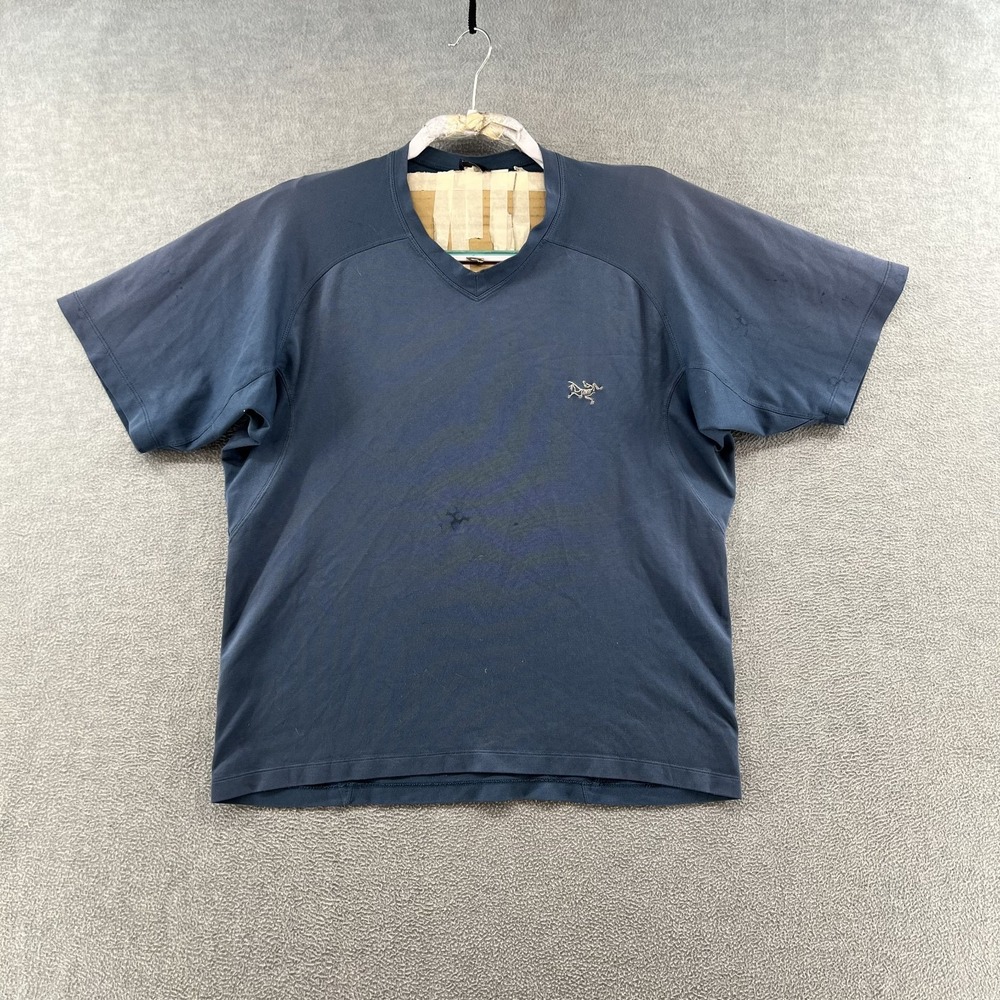 Vintage Arc Teryx t shirt Mens Size Medium Solid Blue Short Sleeve Hiking